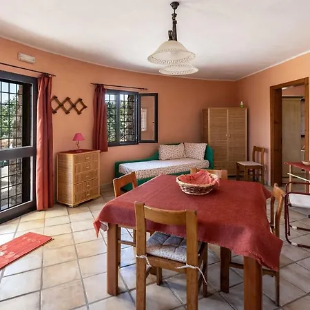 Trullo Gioia - Apulia Apartment Torre Suda