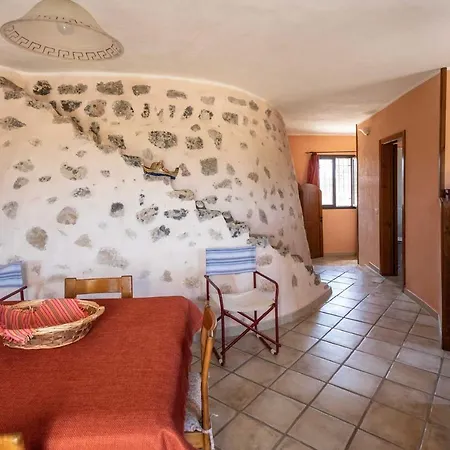 Trullo Gioia - Apulia *